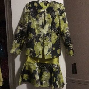 I am selling this outfit